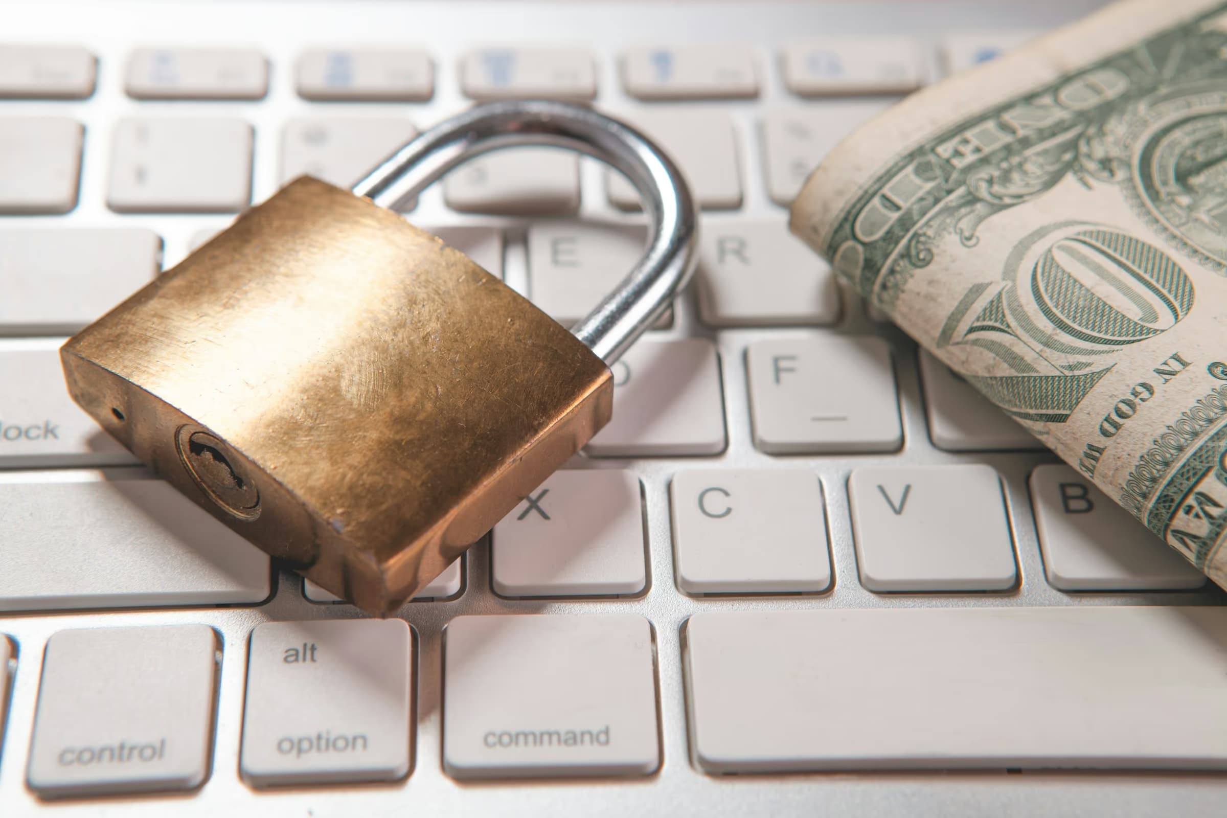 Compliance, AML & Risk Management